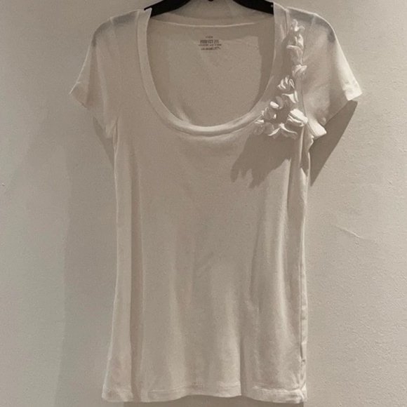 J. Crew Tops - J.Crew Perfect Fit White Ruffle Top